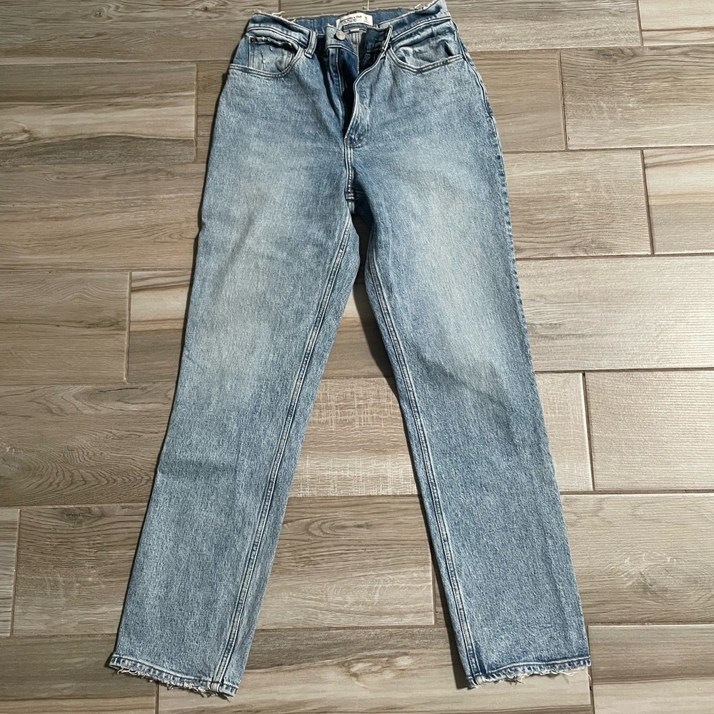 Abercrombie & Fitch  90’s Straight Ultra High Rise CURVE LOVE